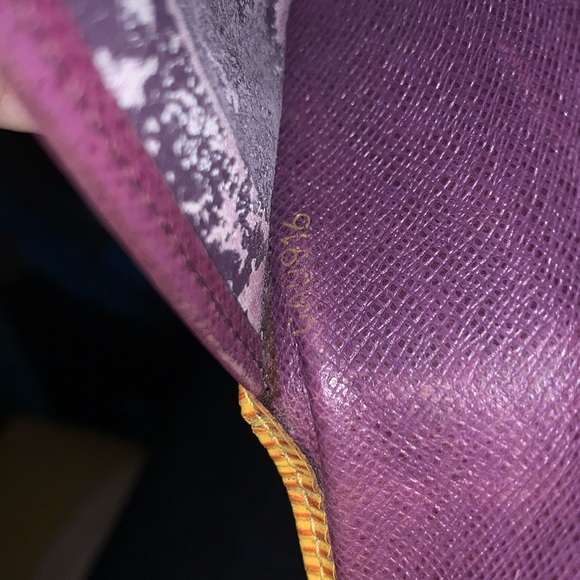 Louis Vuitton Vintage Epi Leather Wallet - Picture 8 of 11